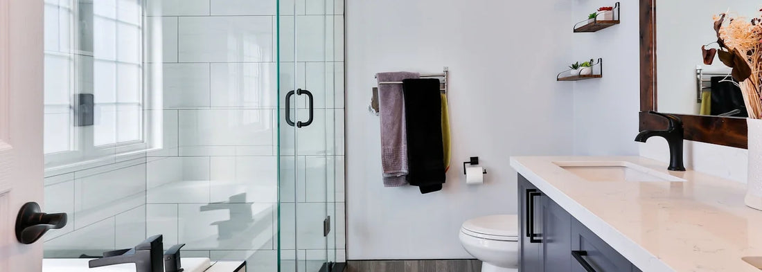Bright U.S. bathroom bathtub filling with clear water in natural light